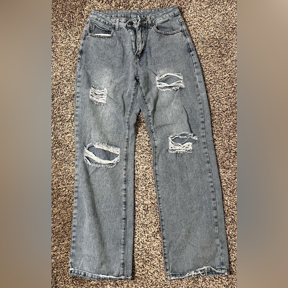 dark wash ripped jeans, size 6